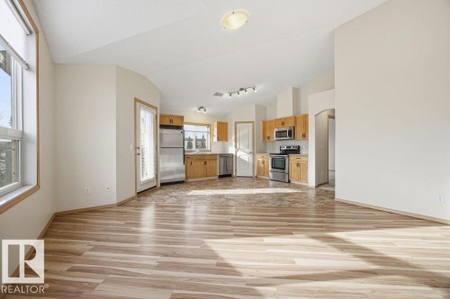 67 604 62 Street, Edmonton, AB - Indoor Photo Showing Kitchen