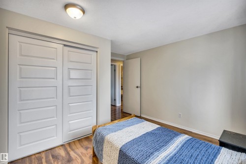 4612 10A Avenue, Edmonton, AB - Indoor Photo Showing Bedroom