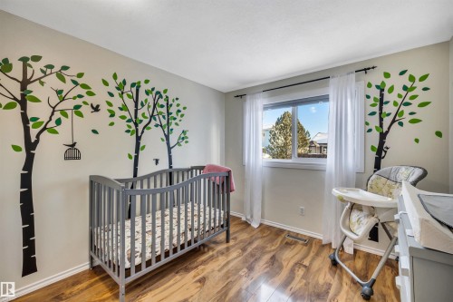 4612 10A Avenue, Edmonton, AB - Indoor Photo Showing Bedroom
