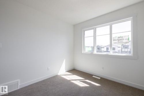 606 Ashgrove Circle, Leduc, AB - Indoor Photo Showing Other Room