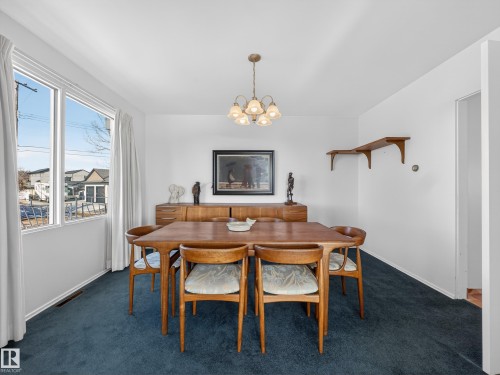 3642 Ada Boulevard, Edmonton, AB - Indoor Photo Showing Dining Room