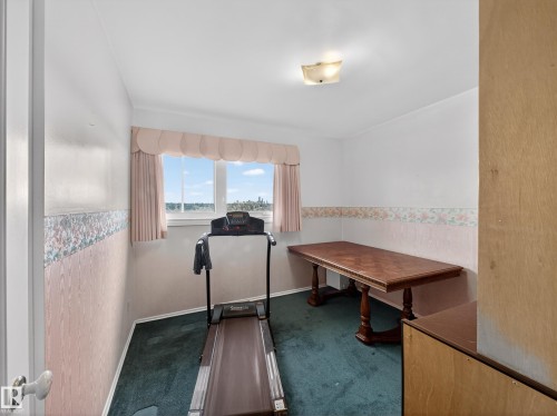 3642 Ada Boulevard, Edmonton, AB - Indoor Photo Showing Other Room