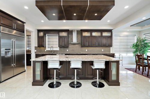 3644 Westcliff Way, Edmonton, AB - Indoor Photo Showing Kitchen With Upgraded Kitchen