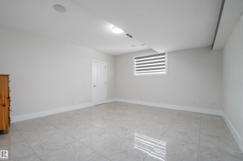 3644 Westcliff Way, Edmonton, AB - Indoor Photo Showing Other Room
