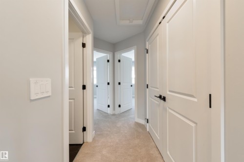 19 Cobblestone Gate, Spruce Grove, AB - Indoor Photo Showing Other Room