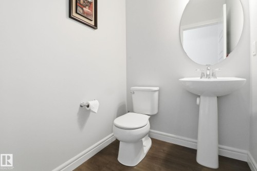 812 176 Street, Edmonton, AB - Indoor Photo Showing Bathroom