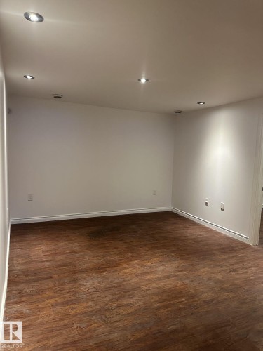 7921 97 Avenue, Edmonton, AB - Indoor Photo Showing Other Room