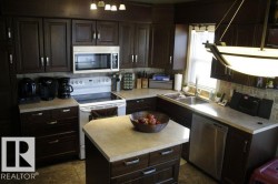 7921 97 Avenue  Edmonton, AB T6C 2B6