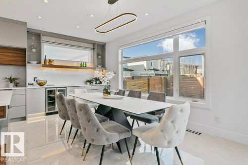 2942 Kostash Drive, Edmonton, AB - Indoor Photo Showing Dining Room
