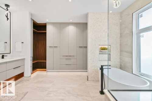 2942 Kostash Drive, Edmonton, AB - Indoor Photo Showing Bathroom