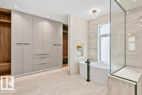 2942 Kostash Drive, Edmonton, AB - Indoor Photo Showing Bathroom