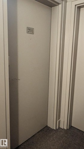 201 11408 108 Avenue, Edmonton, AB - Indoor Photo Showing Other Room