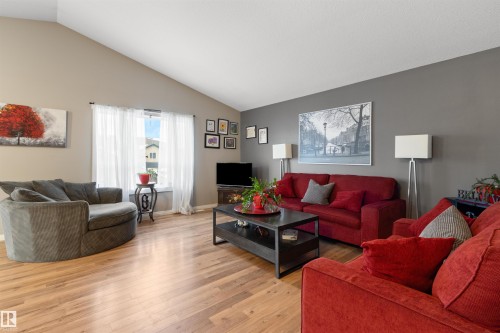 4148 41A Street, Drayton Valley, AB - Indoor Photo Showing Living Room
