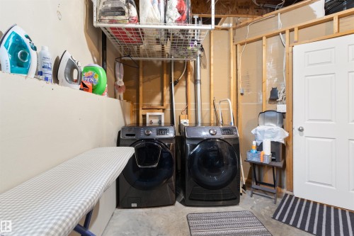 4148 41A Street, Drayton Valley, AB - Indoor Photo Showing Laundry Room