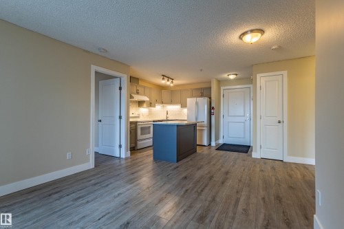 227 10535 122 Street, Edmonton, AB - Indoor Photo Showing Kitchen