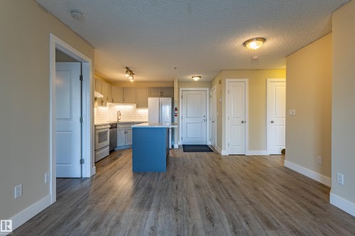 227 10535 122 Street, Edmonton, AB - Indoor Photo Showing Kitchen