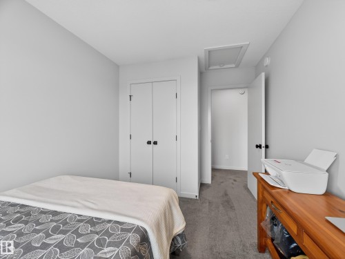 451 39 Street, Edmonton, AB - Indoor Photo Showing Bedroom