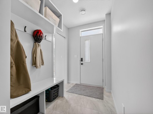 451 39 Street, Edmonton, AB - Indoor Photo Showing Other Room