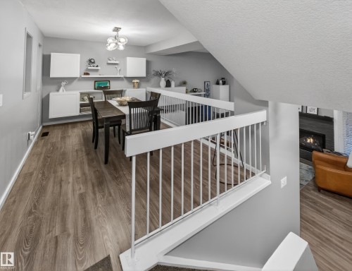 21 Glaewyn Estates, St. Albert, AB - Indoor