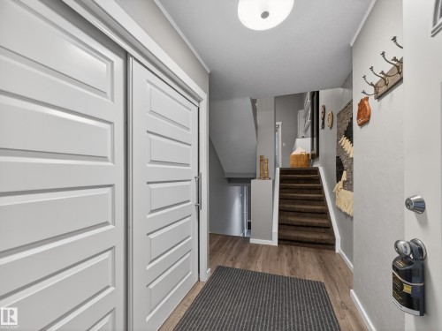 21 Glaewyn Estates, St. Albert, AB - Indoor Photo Showing Other Room