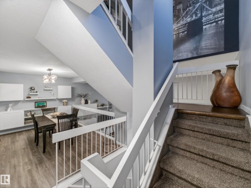 21 Glaewyn Estates, St. Albert, AB - Indoor Photo Showing Other Room