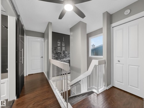 21 Glaewyn Estates, St. Albert, AB - Indoor Photo Showing Other Room