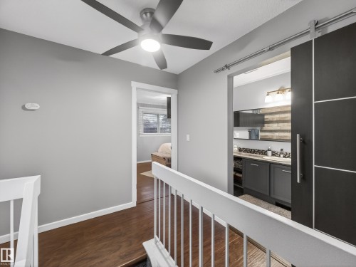 21 Glaewyn Estates, St. Albert, AB - Indoor Photo Showing Other Room