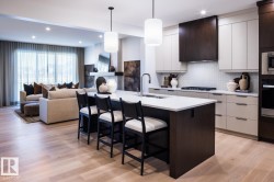 2327 MUCKLEPLUM LINK Link  Edmonton, AB T6X 3J9