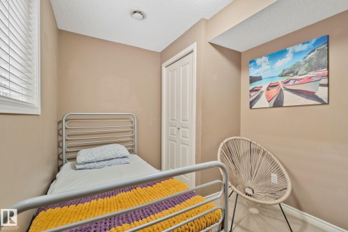 4751 156 Avenue, Edmonton, AB - Indoor Photo Showing Bedroom