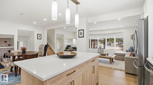 2011 89 Street, Edmonton, AB - Indoor