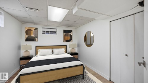 2011 89 Street, Edmonton, AB - Indoor Photo Showing Bedroom