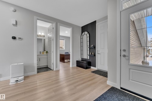 3003 4 Street, Edmonton, AB - Indoor Photo Showing Other Room