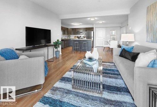 A213 6124 Stanton Drive, Edmonton, AB - Indoor Photo Showing Living Room