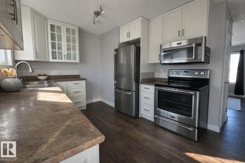 2111 146 Avenue, Edmonton, AB - Indoor Photo Showing Kitchen With Stainless Steel Kitchen With Double Sink