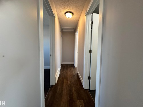2111 146 Avenue, Edmonton, AB - Indoor Photo Showing Other Room
