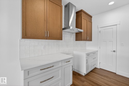 7091 Kiviaq Crescent, Edmonton, AB - Indoor