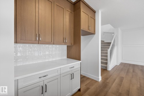 7091 Kiviaq Crescent, Edmonton, AB - Indoor Photo Showing Other Room