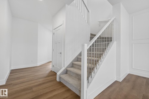 7091 Kiviaq Crescent, Edmonton, AB - Indoor Photo Showing Other Room
