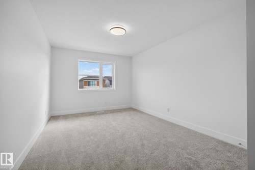 7091 Kiviaq Crescent, Edmonton, AB - Indoor Photo Showing Other Room