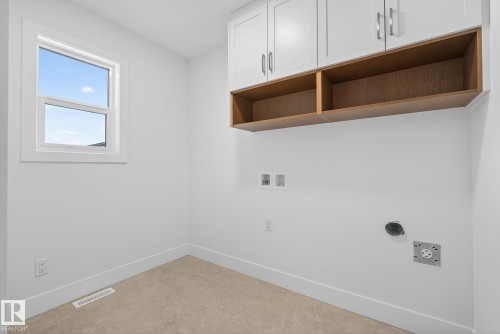 7091 Kiviaq Crescent, Edmonton, AB - Indoor Photo Showing Other Room