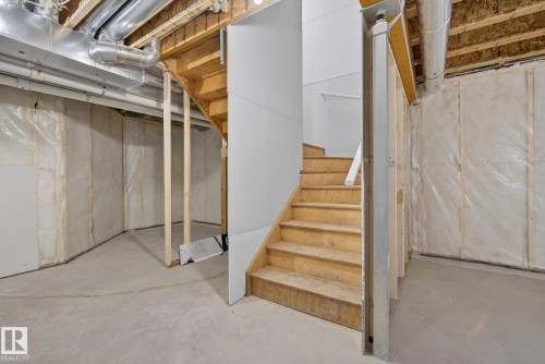 7091 Kiviaq Crescent, Edmonton, AB - Indoor Photo Showing Basement