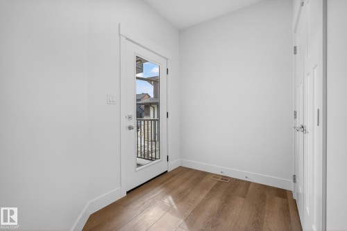 7091 Kiviaq Crescent, Edmonton, AB - Indoor Photo Showing Other Room