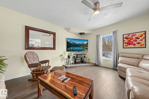 60221 Range Rd 43A, Rural Barrhead County, AB - Indoor Photo Showing Living Room