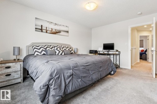 9317 Pear Link Link, Edmonton, AB - Indoor Photo Showing Bedroom