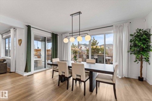 25 Jacobs Close, St. Albert, AB - Indoor Photo Showing Dining Room