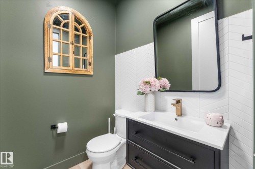 25 Jacobs Close, St. Albert, AB - Indoor Photo Showing Bathroom