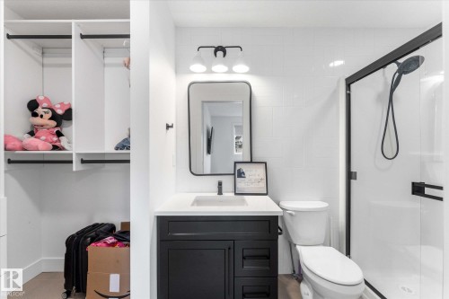 25 Jacobs Close, St. Albert, AB - Indoor Photo Showing Bathroom