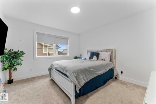 25 Jacobs Close, St. Albert, AB - Indoor Photo Showing Bedroom