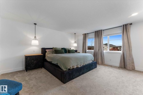 25 Jacobs Close, St. Albert, AB - Indoor Photo Showing Bedroom