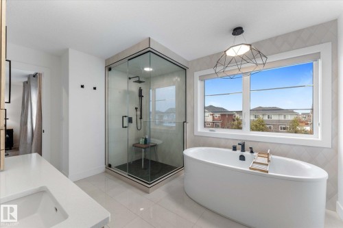25 Jacobs Close, St. Albert, AB - Indoor Photo Showing Bathroom